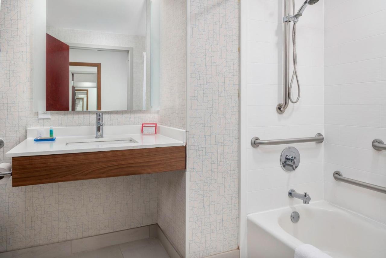 Holiday Inn Express & Suites Macon - I-475 By Ihg Экстерьер фото